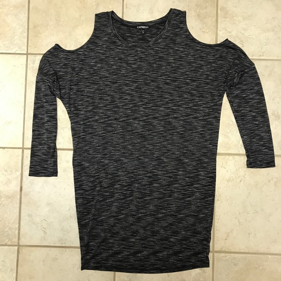 Express dress - Picture 2 of 5